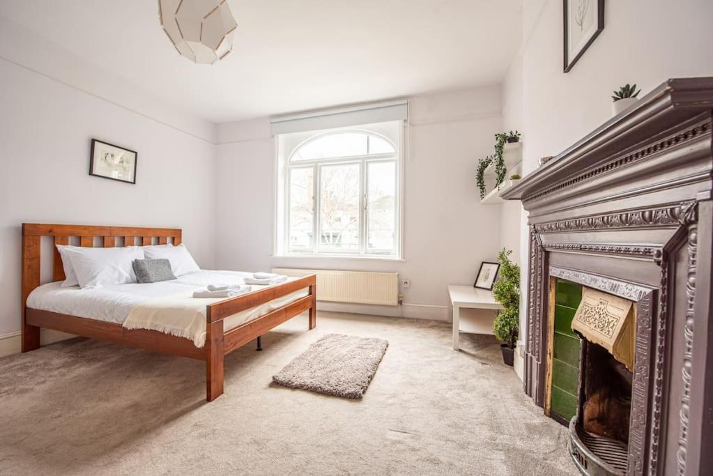 Apartment Bright Spacious Maida Vale Flat 5 - Minutes From Station London