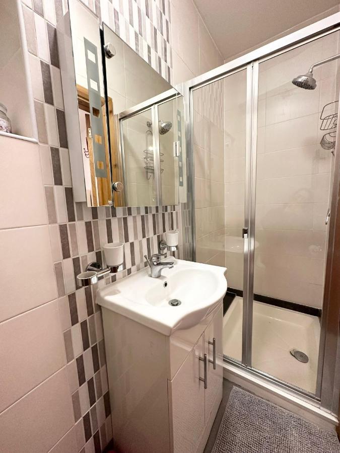 Holiday home Retreat To A Stylish Ensuite In