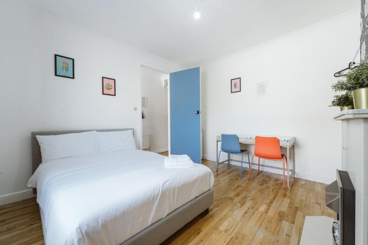 Guest house Great In Stepney Station - 12 *