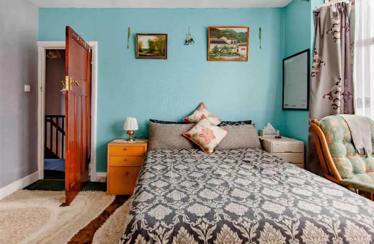House 220 Apartment *