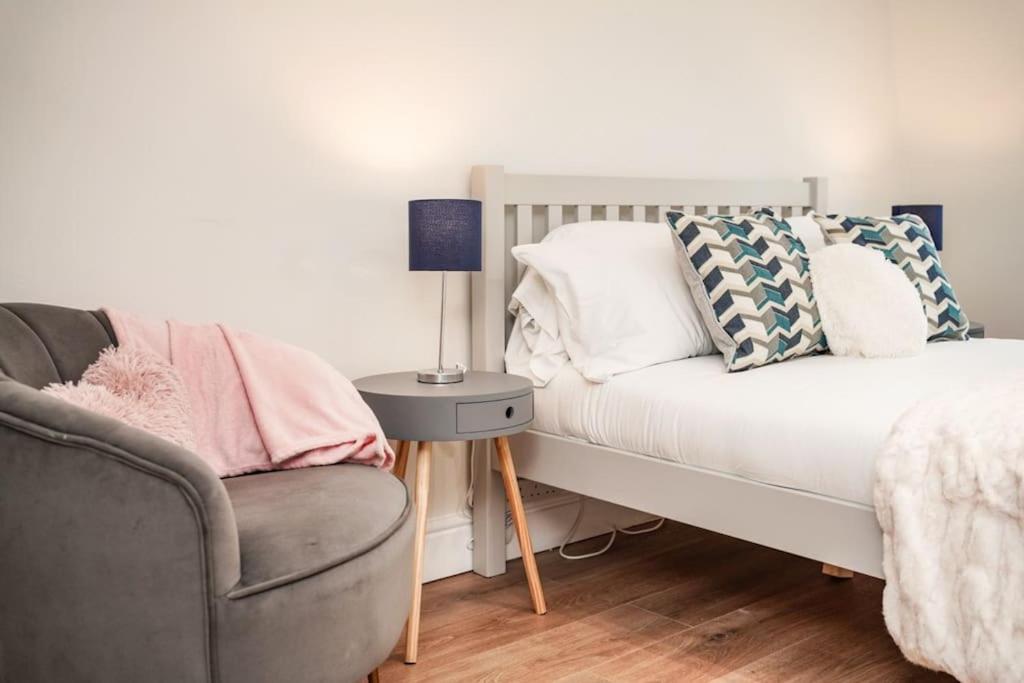 Apartamento Newly Renovated Modern 4 Bed 3 Bath
