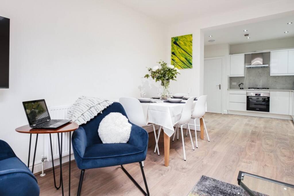 Apartamento Newly Renovated Modern 4 Bed 3 Bath Londres