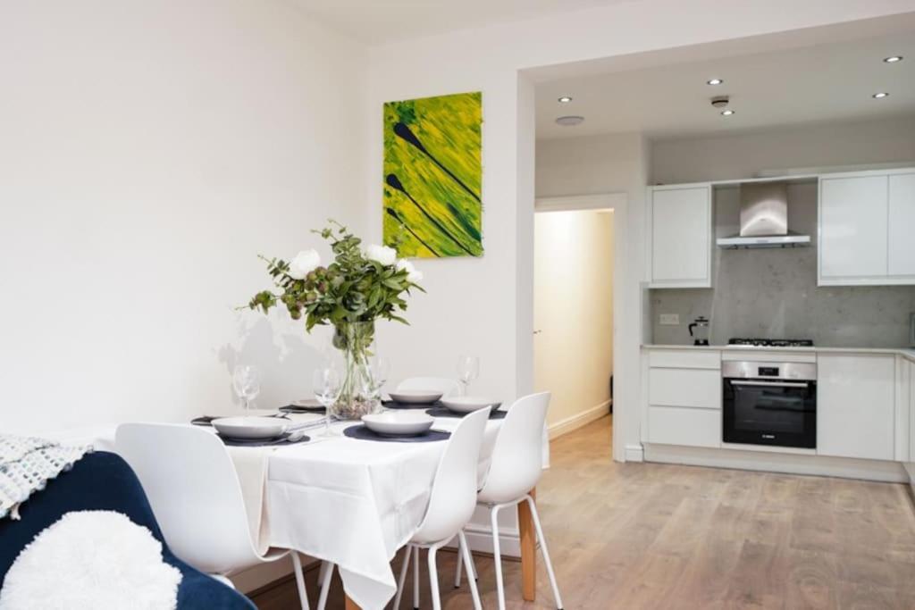 Newly Renovated Modern 4 Bed 3 Bath * Londres