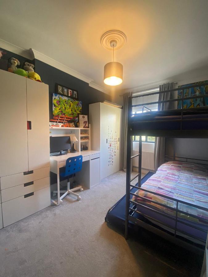 Casa de férias Three Bedroom Family With Garden In Walthamstow *