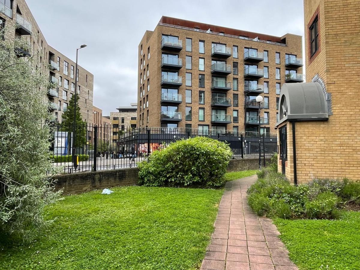 Apartment Surrey Docks Se16 Near Canada Water N Easy Access Canary Wharf