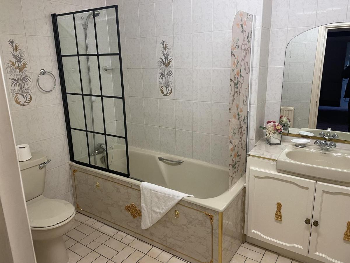 Apartamento Large 3 Bed In Kensington Gardens
