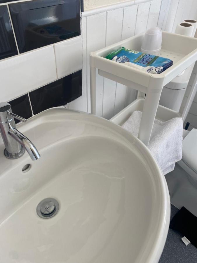 Stunning 3 Bedroom Property- Large Londres