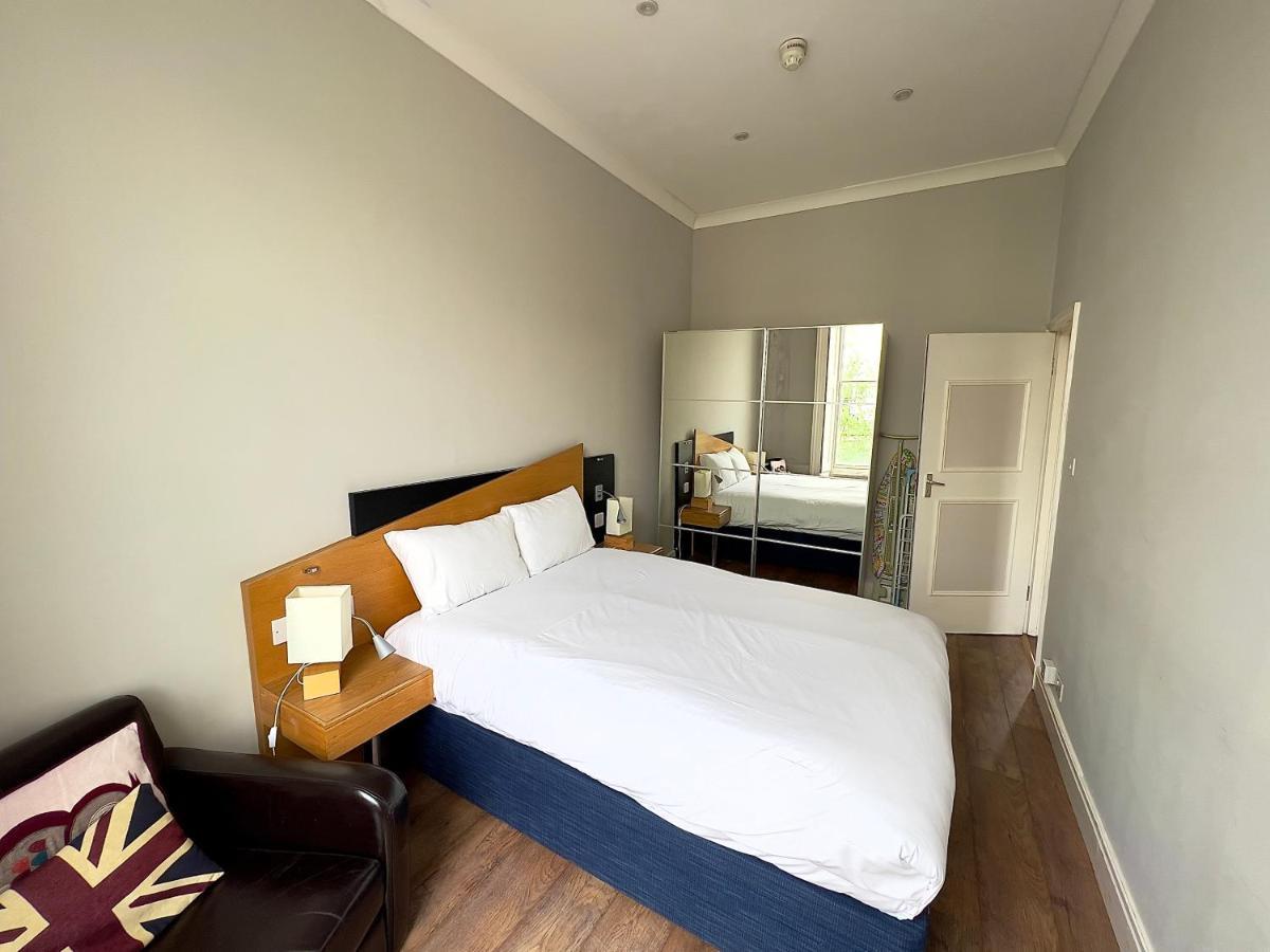 Super Flat In The Heart Of Westminster * London