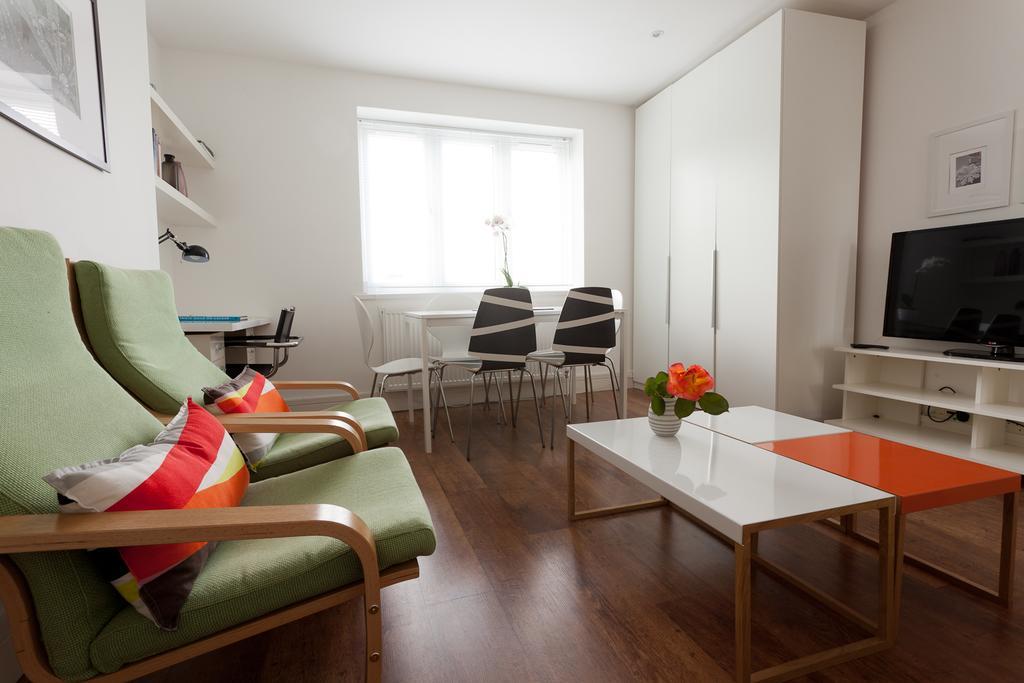 118 Brondesbury Road