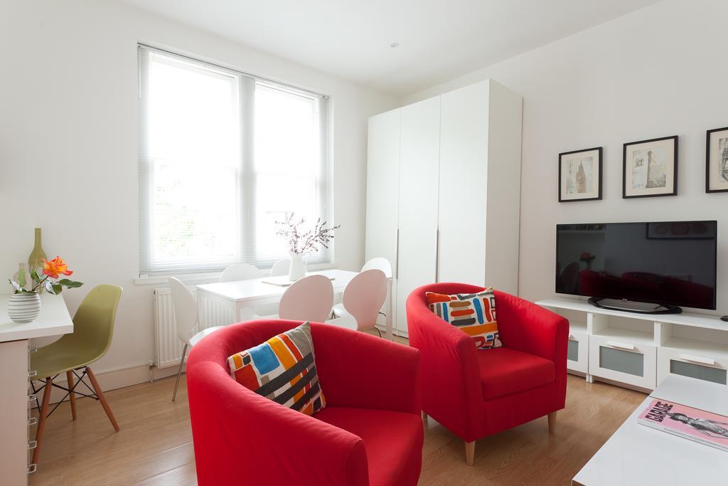 118 Brondesbury Road *