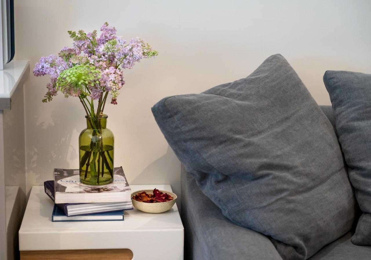 Cobbled Mews - Hyde Park W2 Apartment *