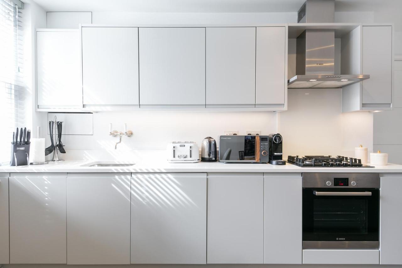 Urban Chic - Rathbone Apartment