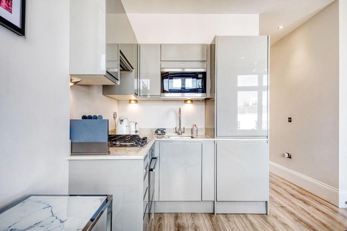 Elegant 1 Bed Apartment- Hampstead Village Casa de férias