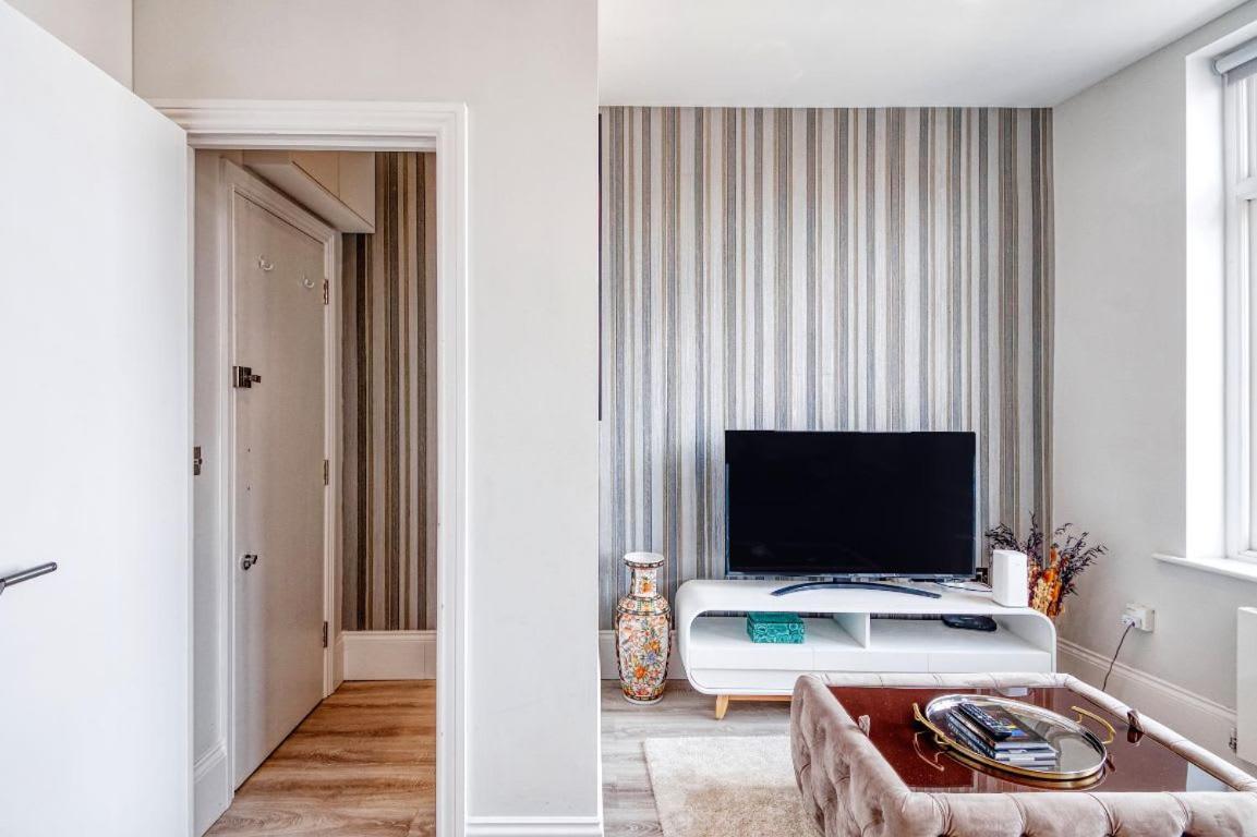 Elegant 1 Bed Apartment- Hampstead Village * Londres