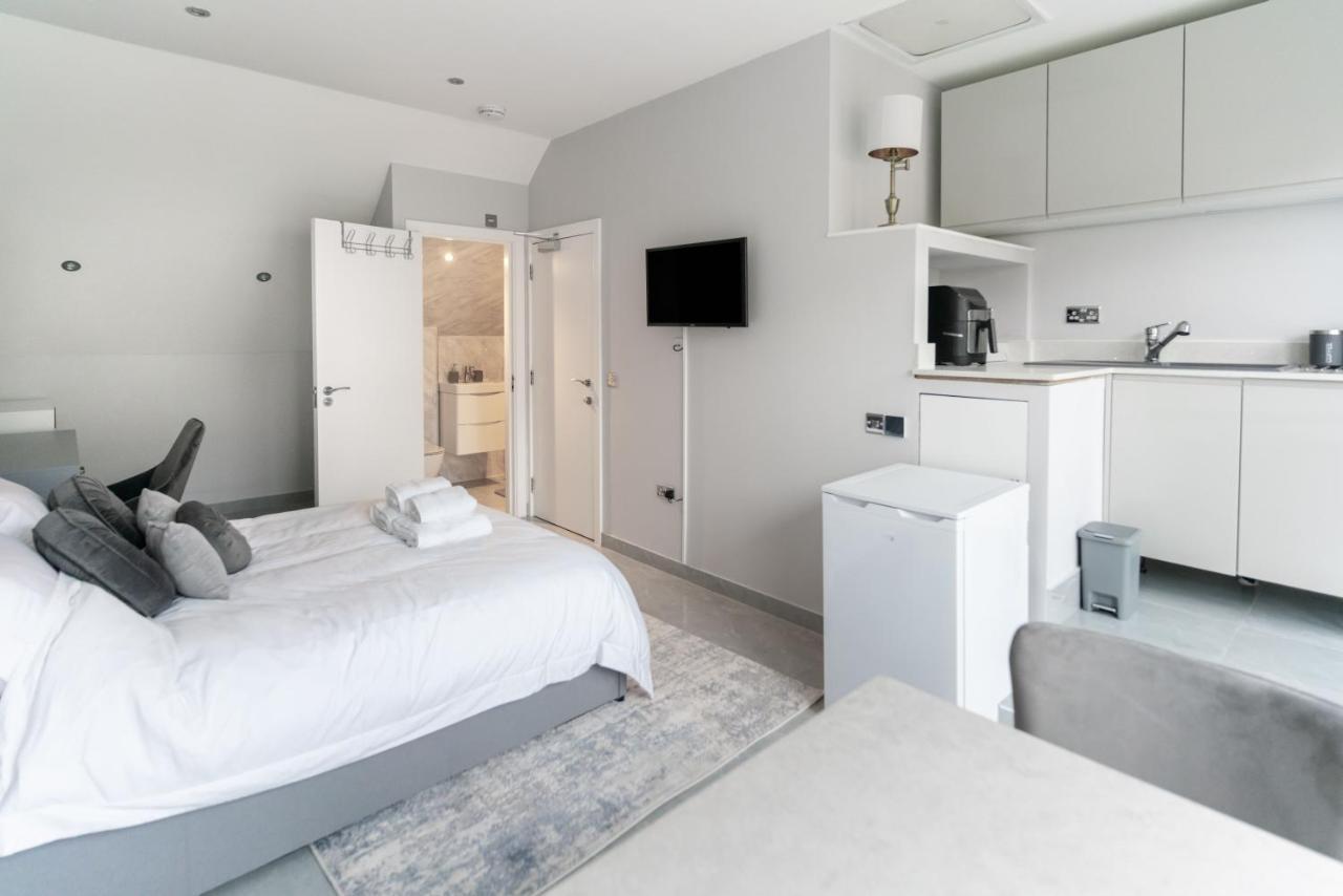 Luxury 5bd Guest house