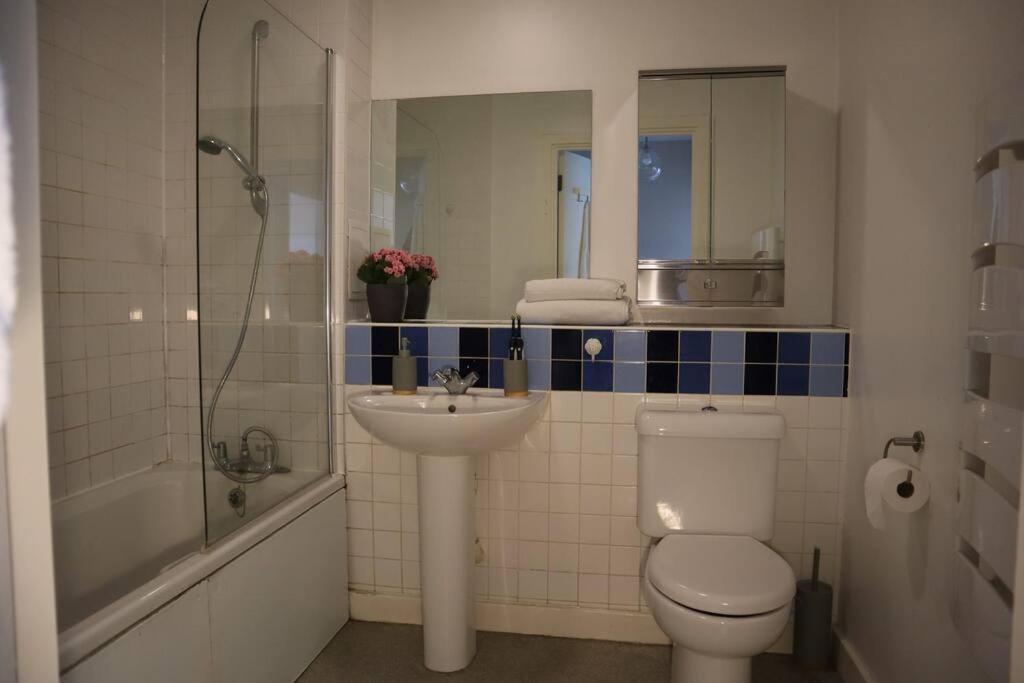 Lovely Flat In Crouch End London