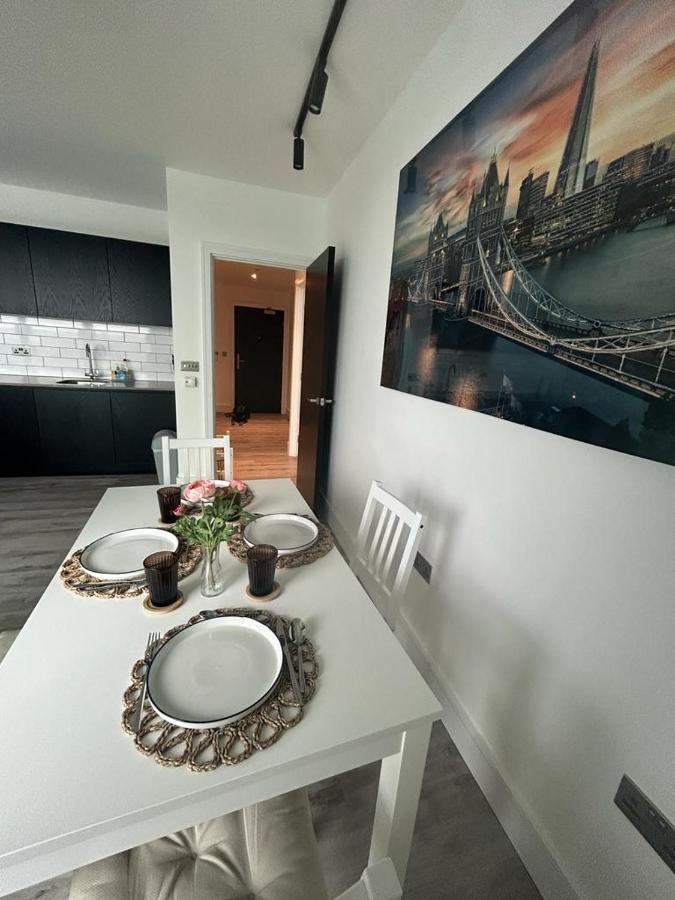 Apartamento One West Point , Icon Tower Londres