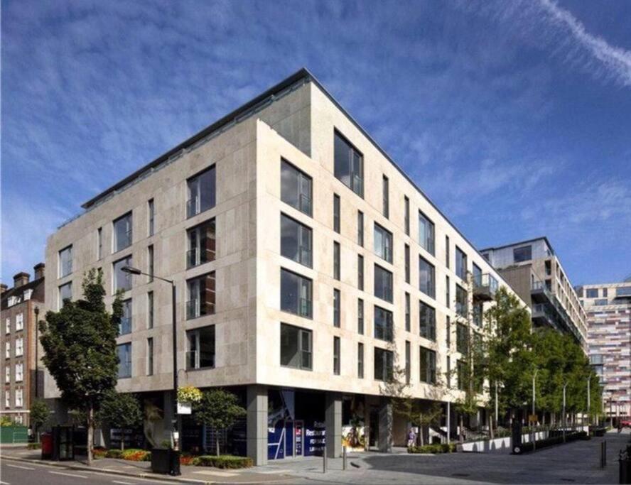 Chelsea Apartment *
