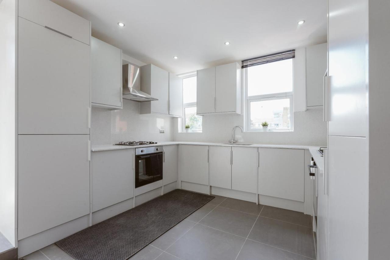 Chelsea Studio Flats Homestay London