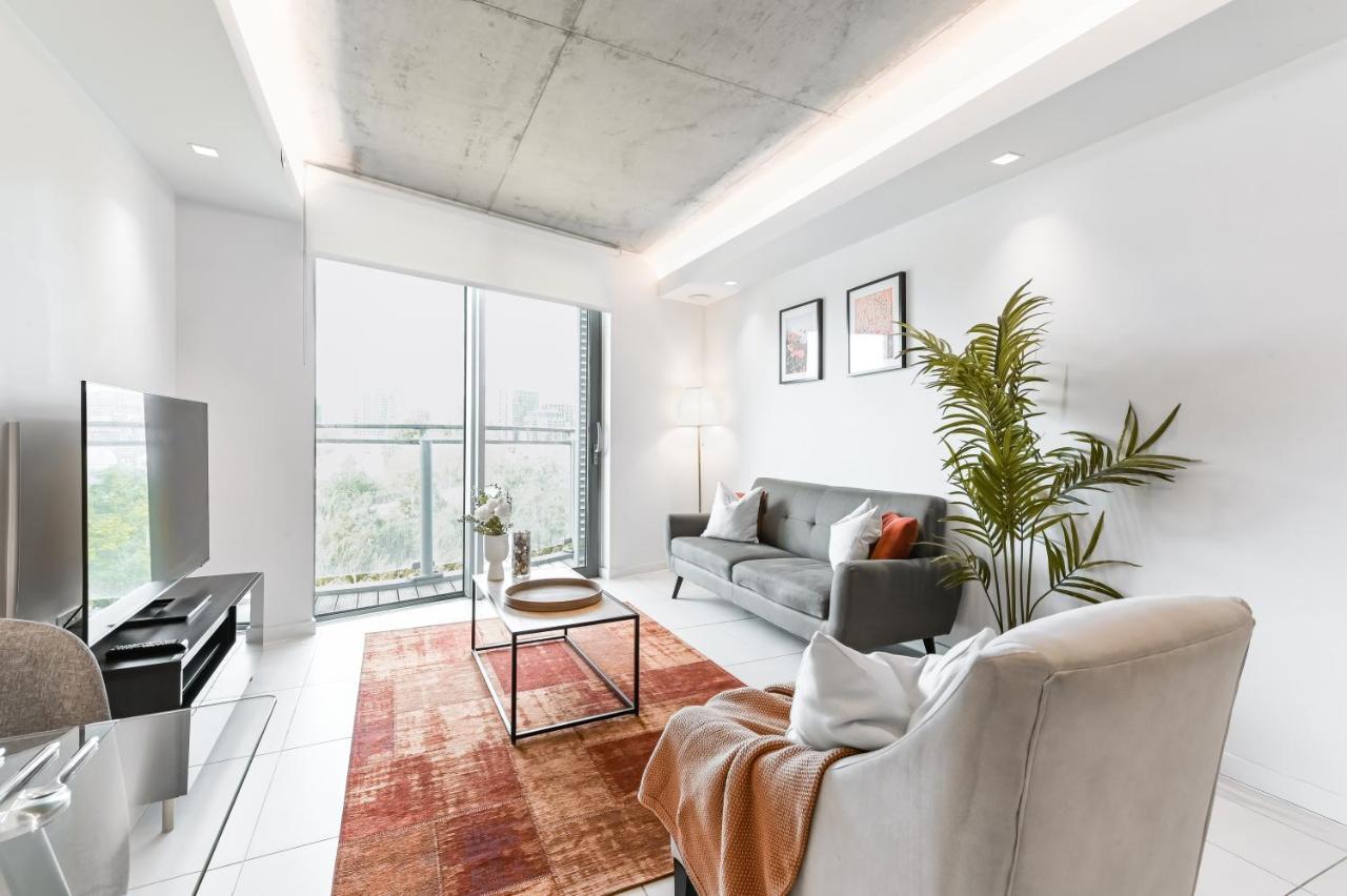 Khayat Homes - The Curve - One Bed Apartment *