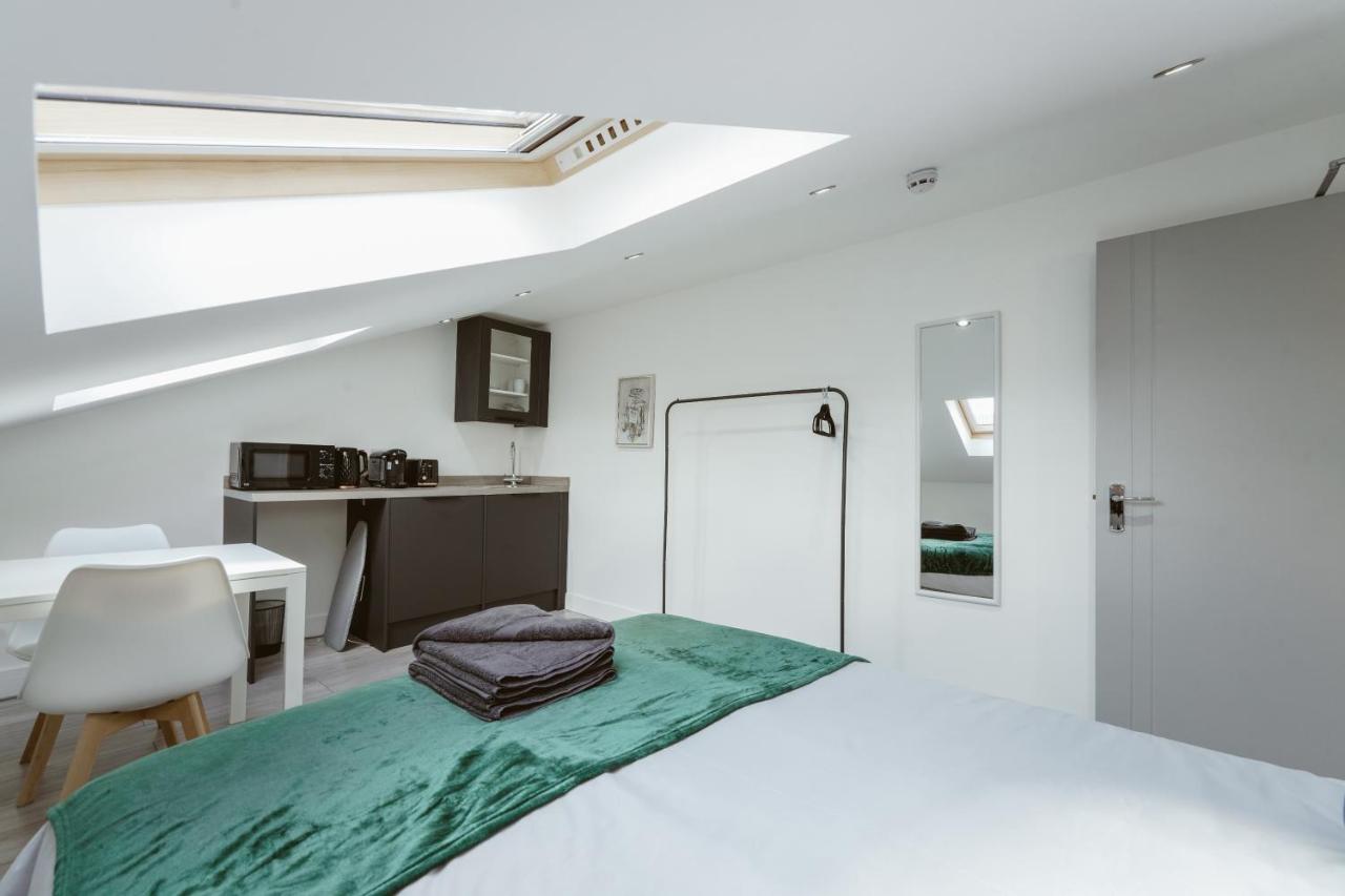 Chelsea Studio Flats Homestay
