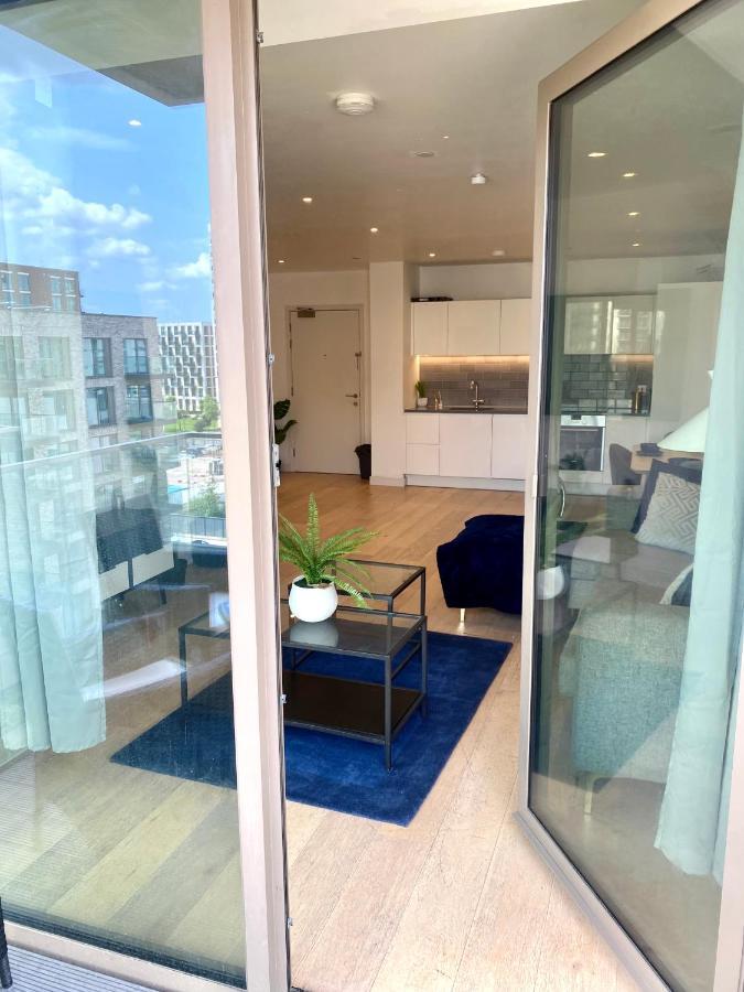 Md : Stunning 2 Bedroom 2 Bath - Royal Docks Apartamento *