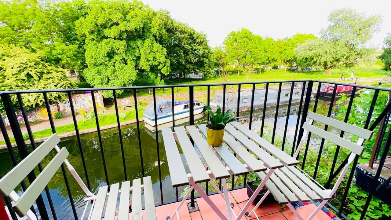 Canal View House: Of Oasis Apartment