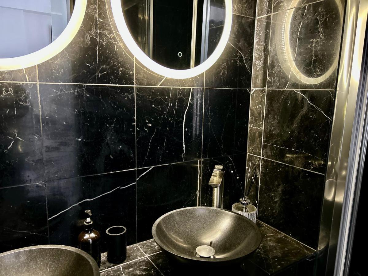 Soho Apartment *