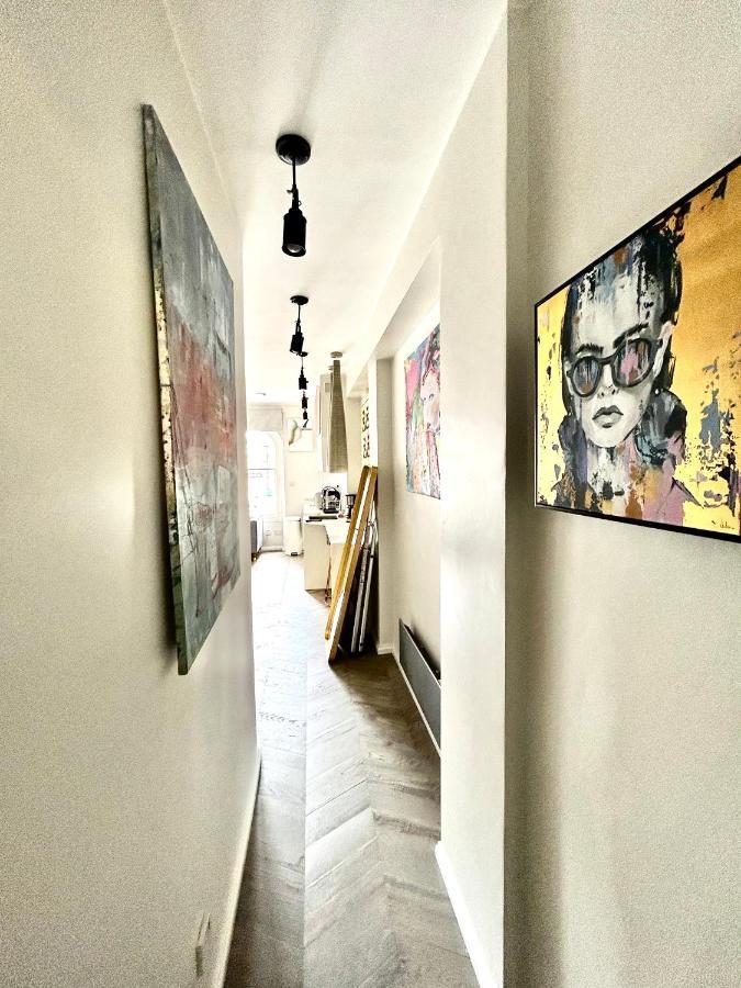 Soho Apartment *