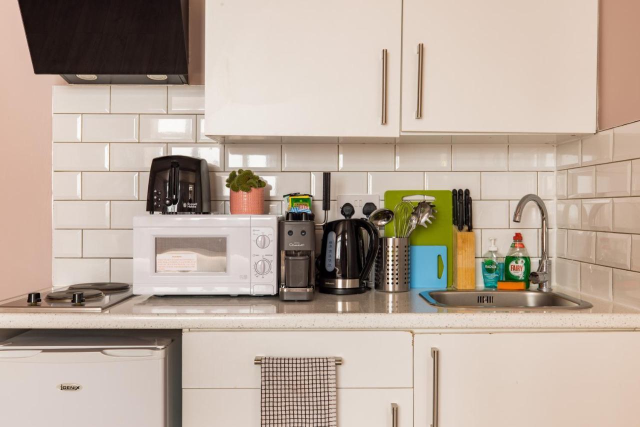 Euston Apartment *