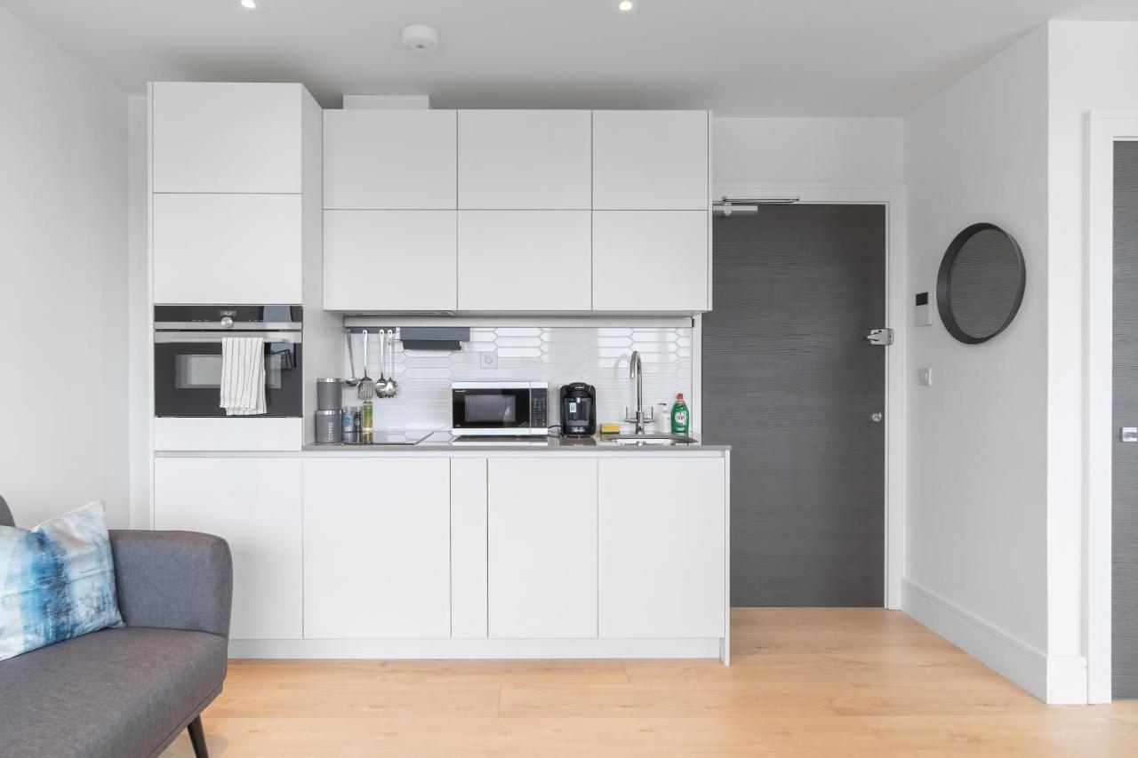 Apartment Livestay-modern Next To Wembley Stadium *