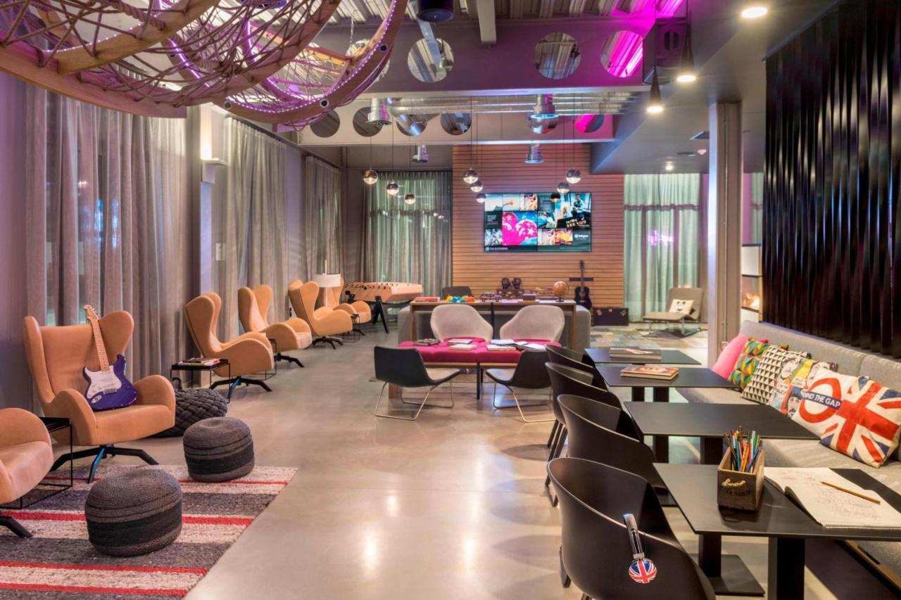 Hotel Moxy Excel Londres