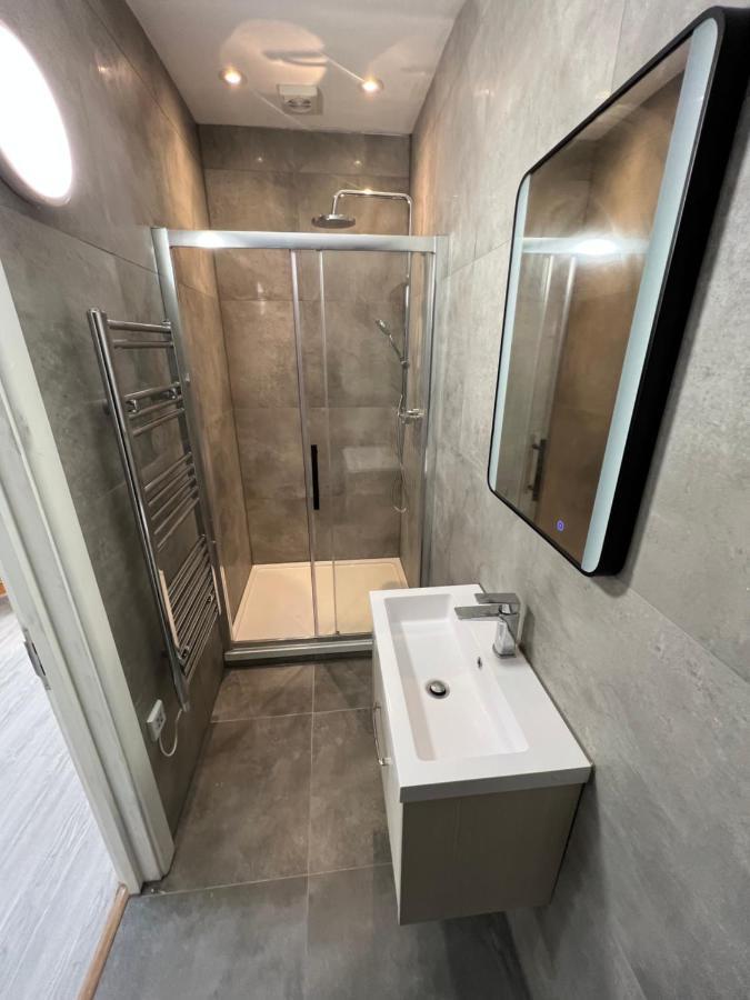 Double With En Brand New Homestay *
