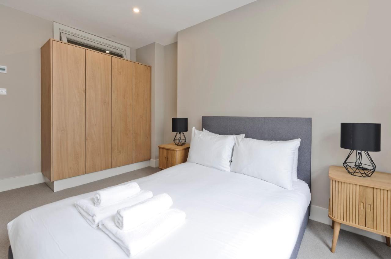 Immaculate New In Chelsea By Underthedoormat * London