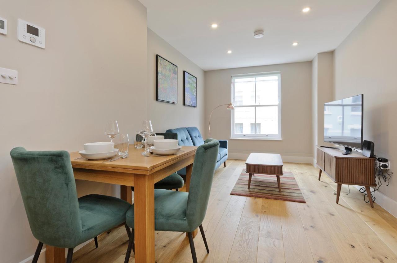 Immaculate New In Chelsea By Underthedoormat London