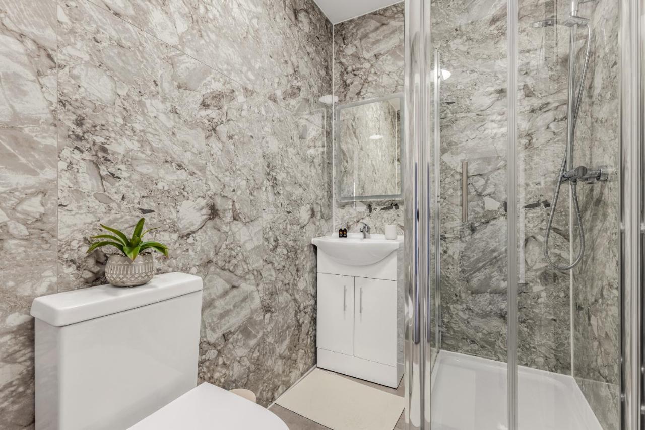 The Wembley Collection Apartment