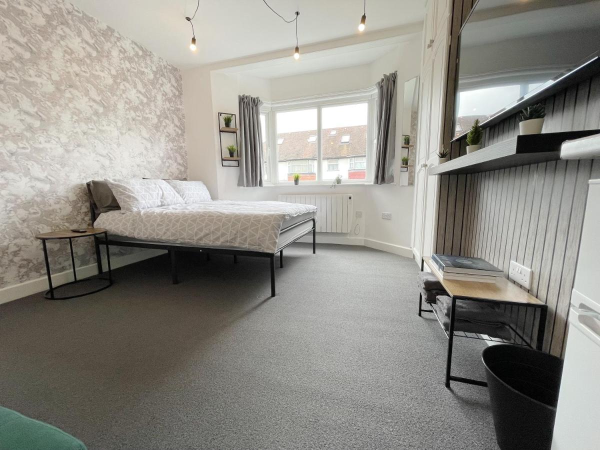 Apartment Cosy Bright Close To Wembley Stadium