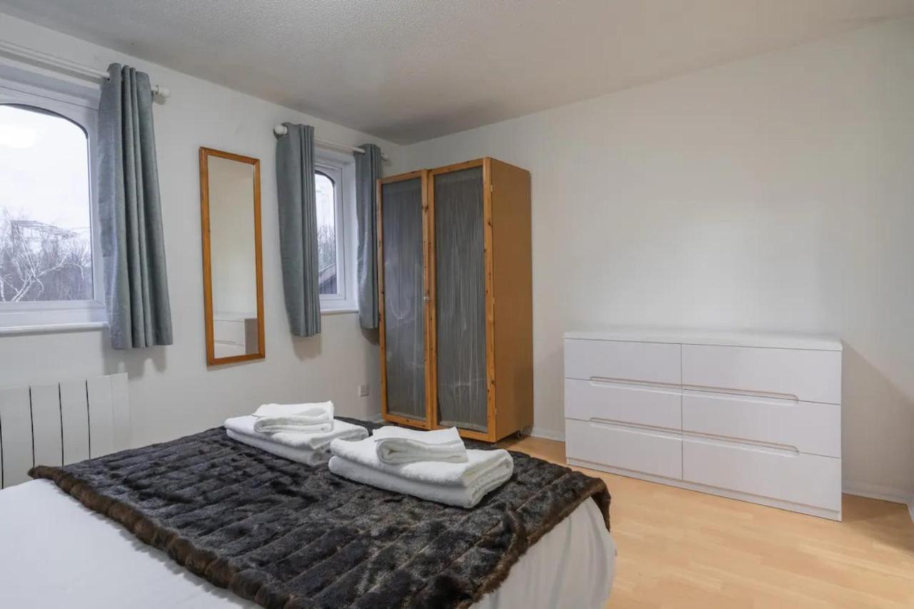 1bd Flat - Prime Location Surrey Quays London