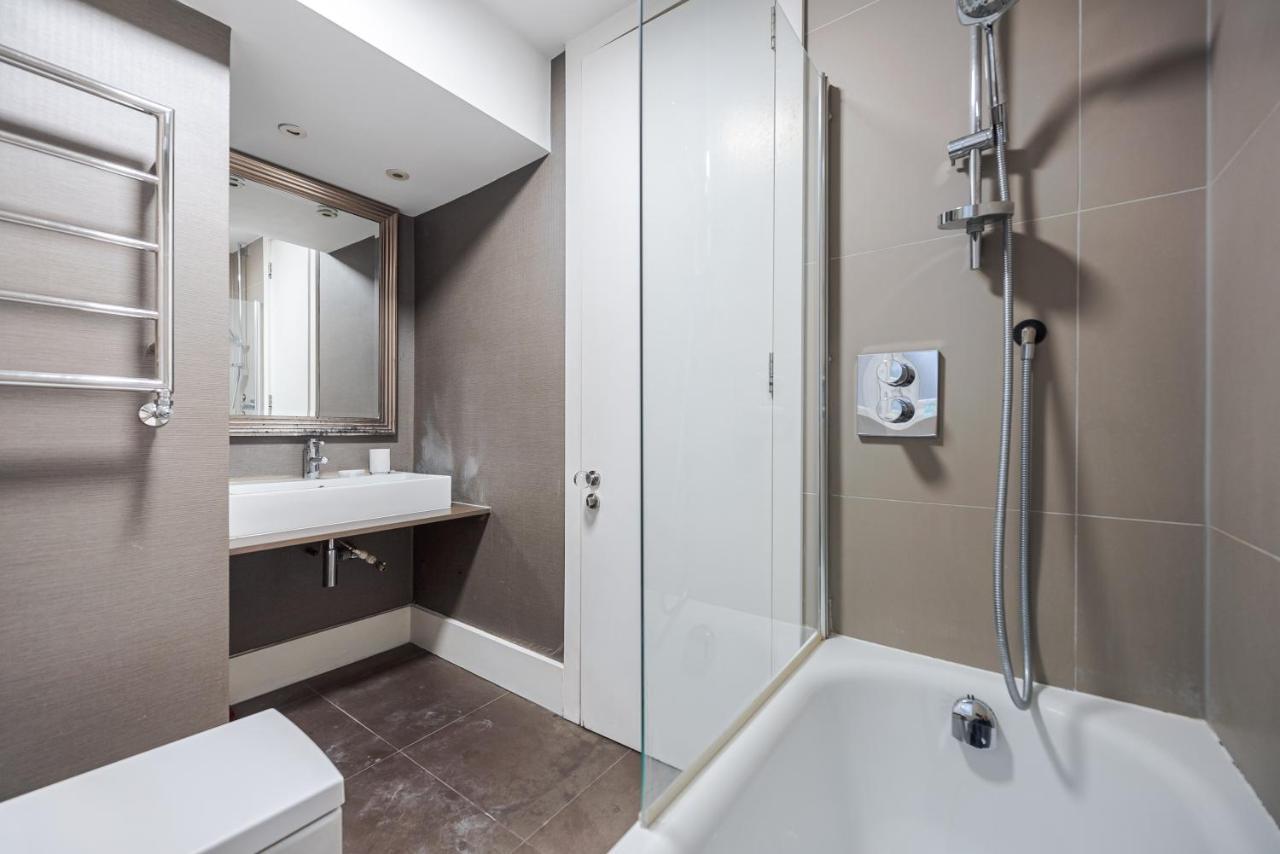 Charming 1 Bedroom In Knightsbridge Luxury And Prime Location London