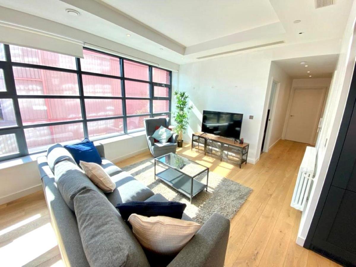 Excel Side Apartment London