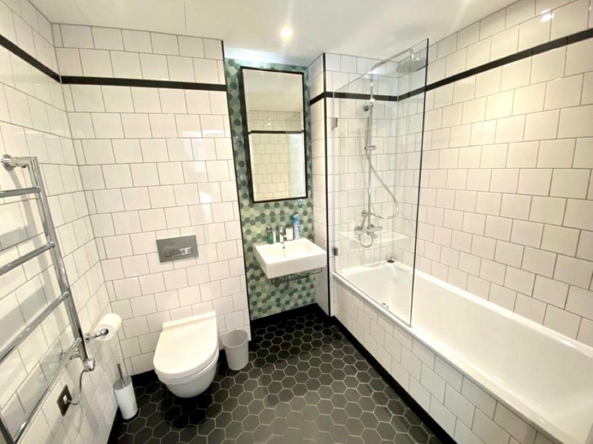 Excel Side Apartment London