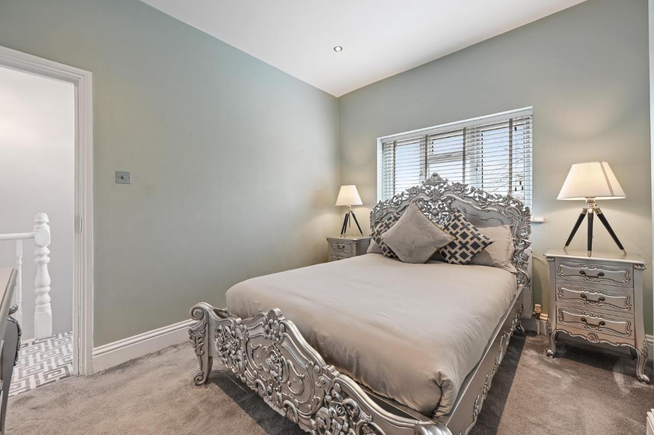 Holiday home Wembley Luxury Residence- Opulence House