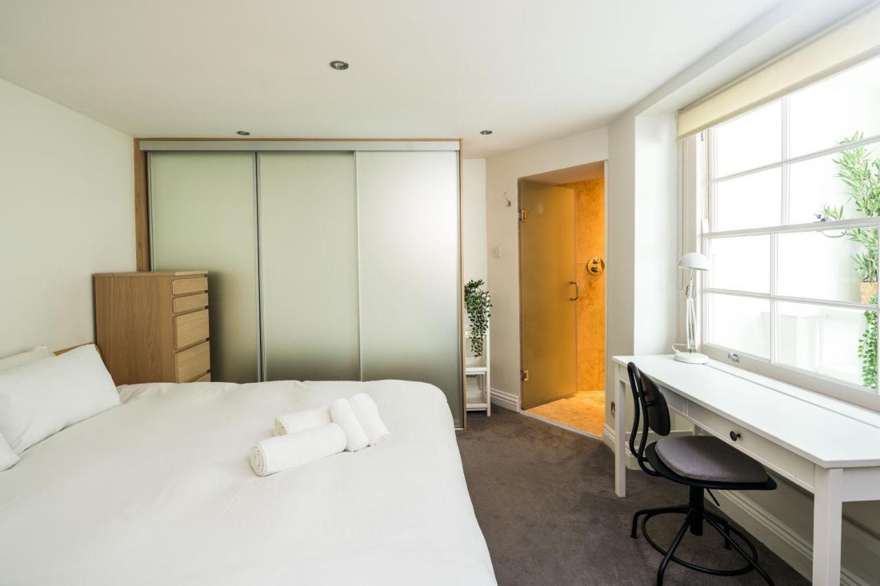 Elegant 2bd Duplex With Outdoor Patio/glass Canopy * London