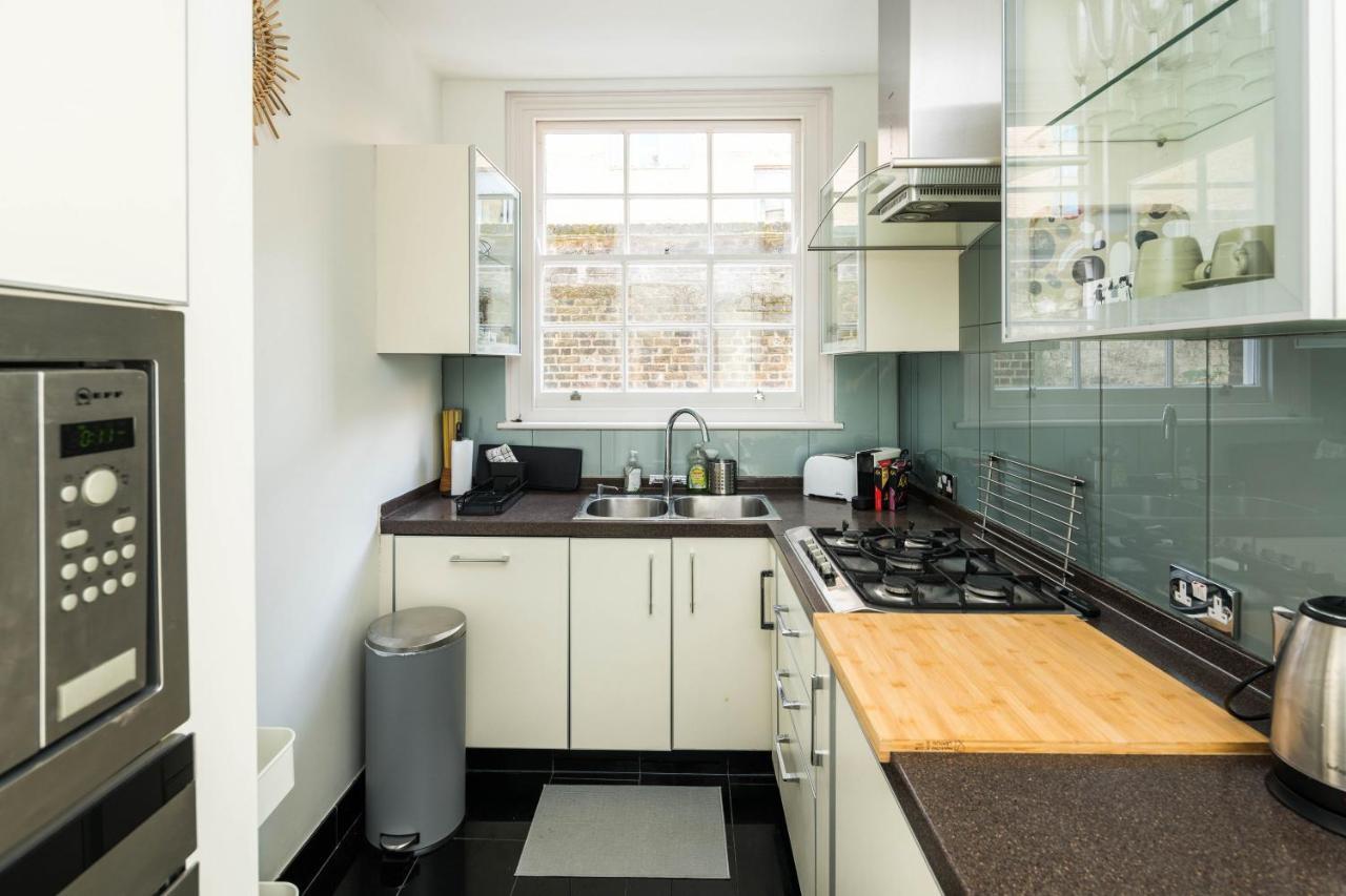 Elegant 2bd Duplex With Outdoor Patio/glass Canopy Apartment