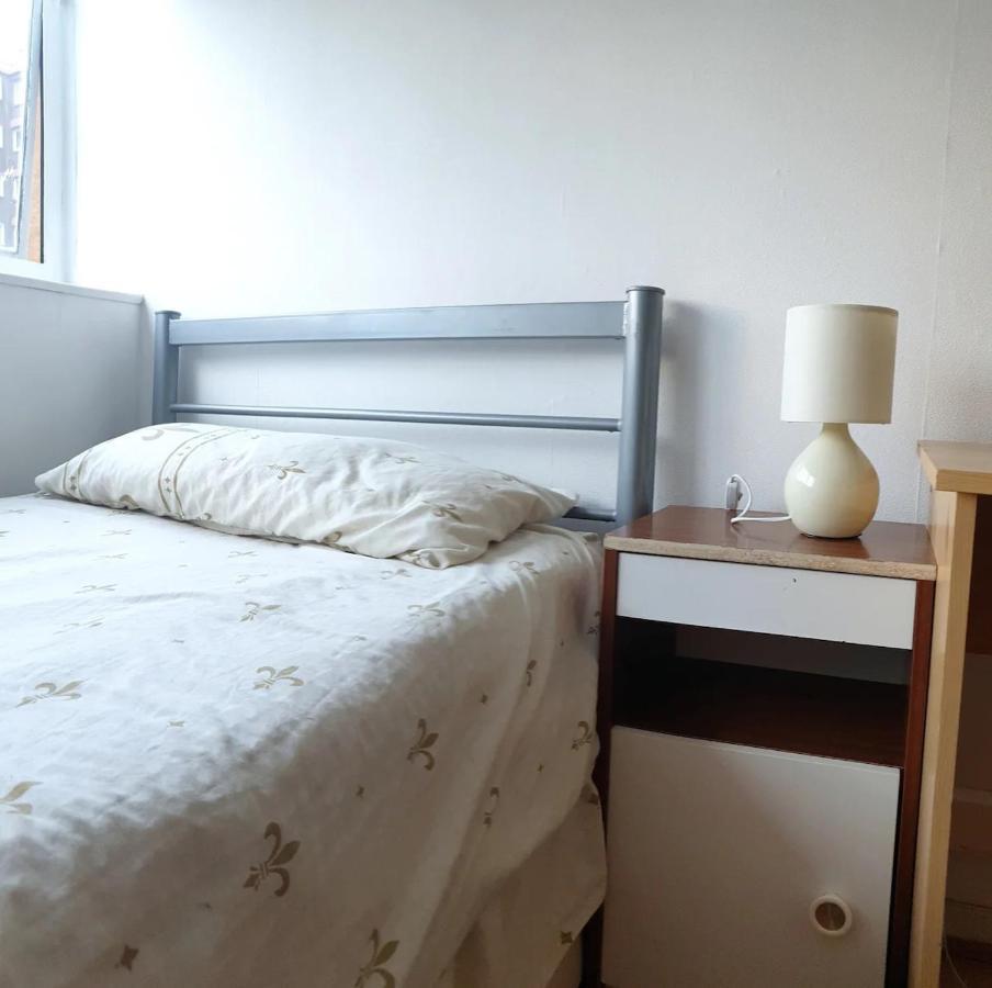 Privatunterkunft Elephant & Castle - Zone 2 - Private - Shared Bathroom London