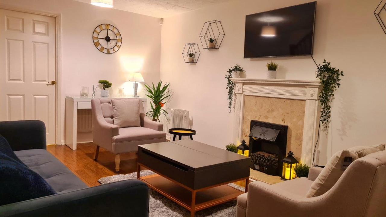 Private Double With Smart Tv In Greenwich Homestay