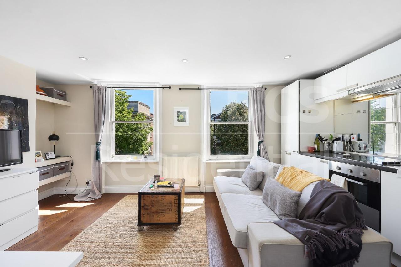 Apartment Modernised 1 And 2 Bedrooms Option Terrace And Balcony High Street