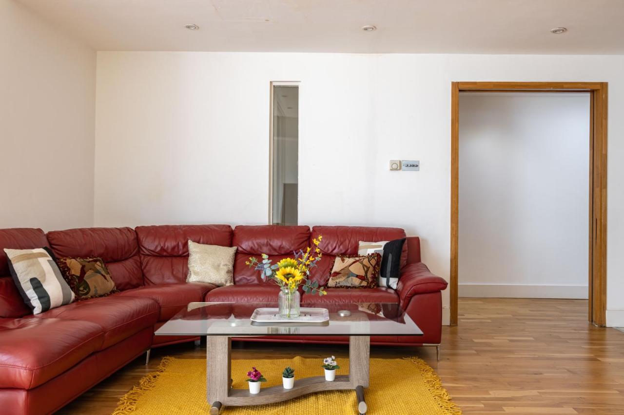 Knightsbridge Apartment London