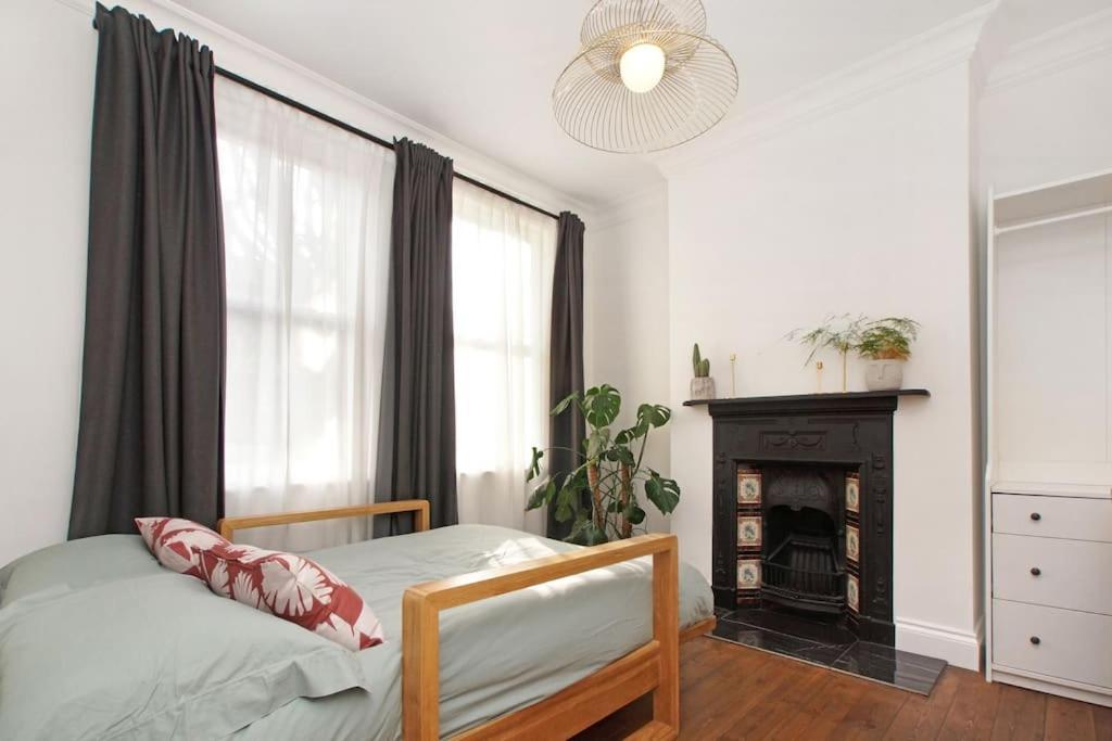 Apartamento Newly Refurbished, Cosy & Modern In E17 *