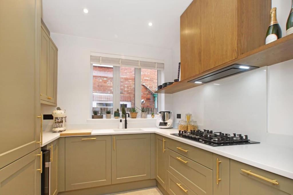 Newly Refurbished, Cosy & Modern In E17 Apartamento
